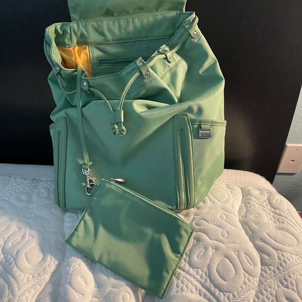 Tumi back pack - Picture 7 of 15